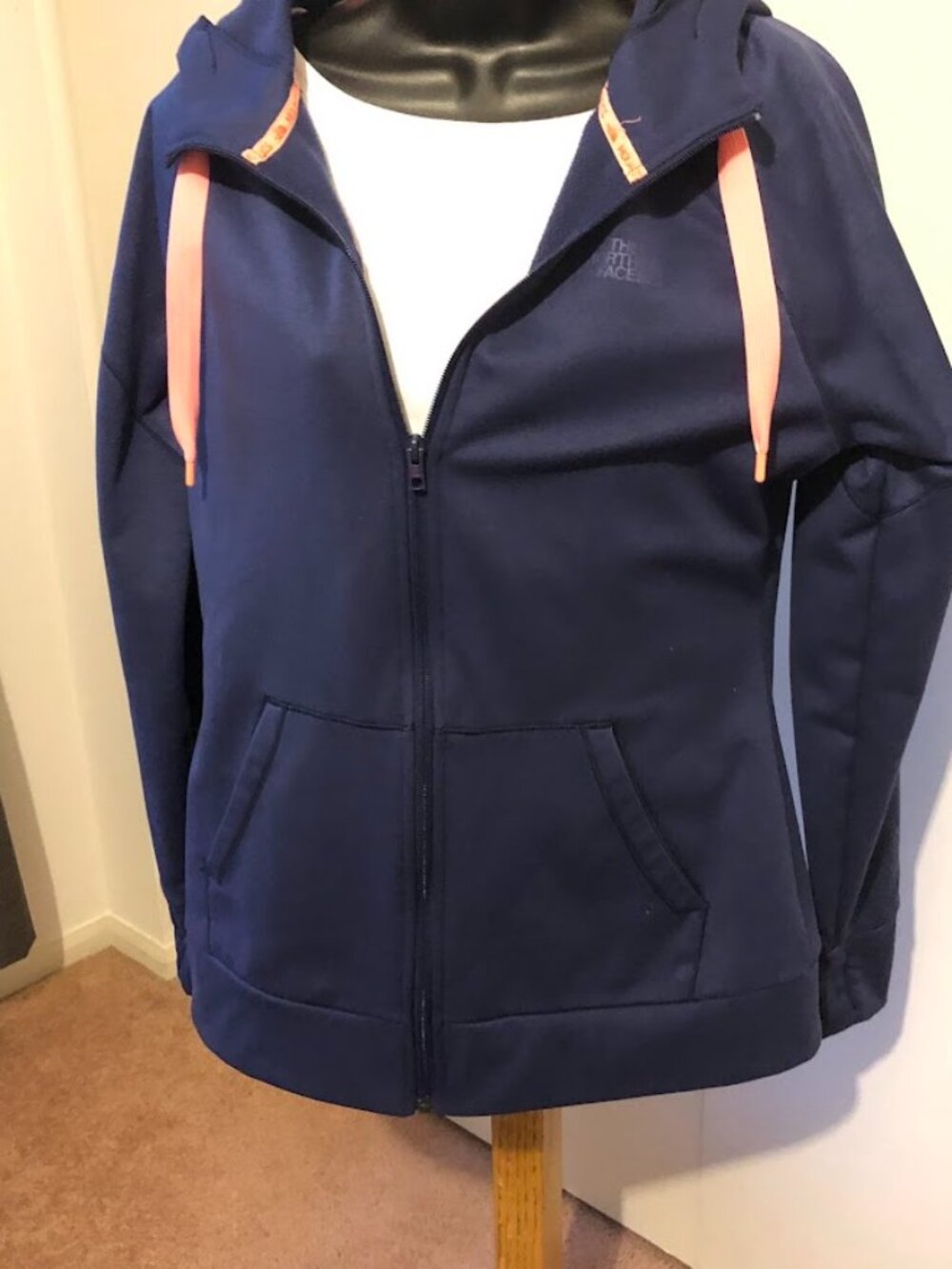 Wmn's The North Face zip jacket